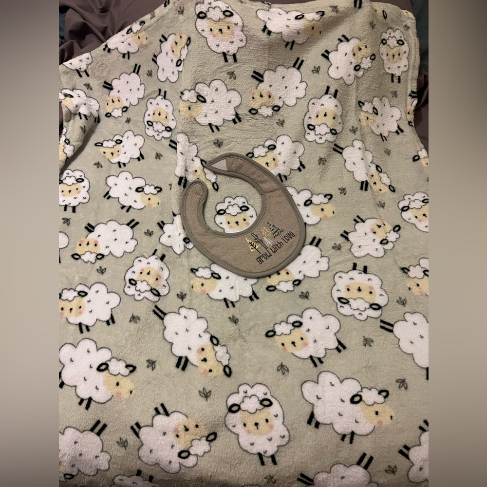 🧸Small Baby Bundle Box🍼 - Picture 5 of 5